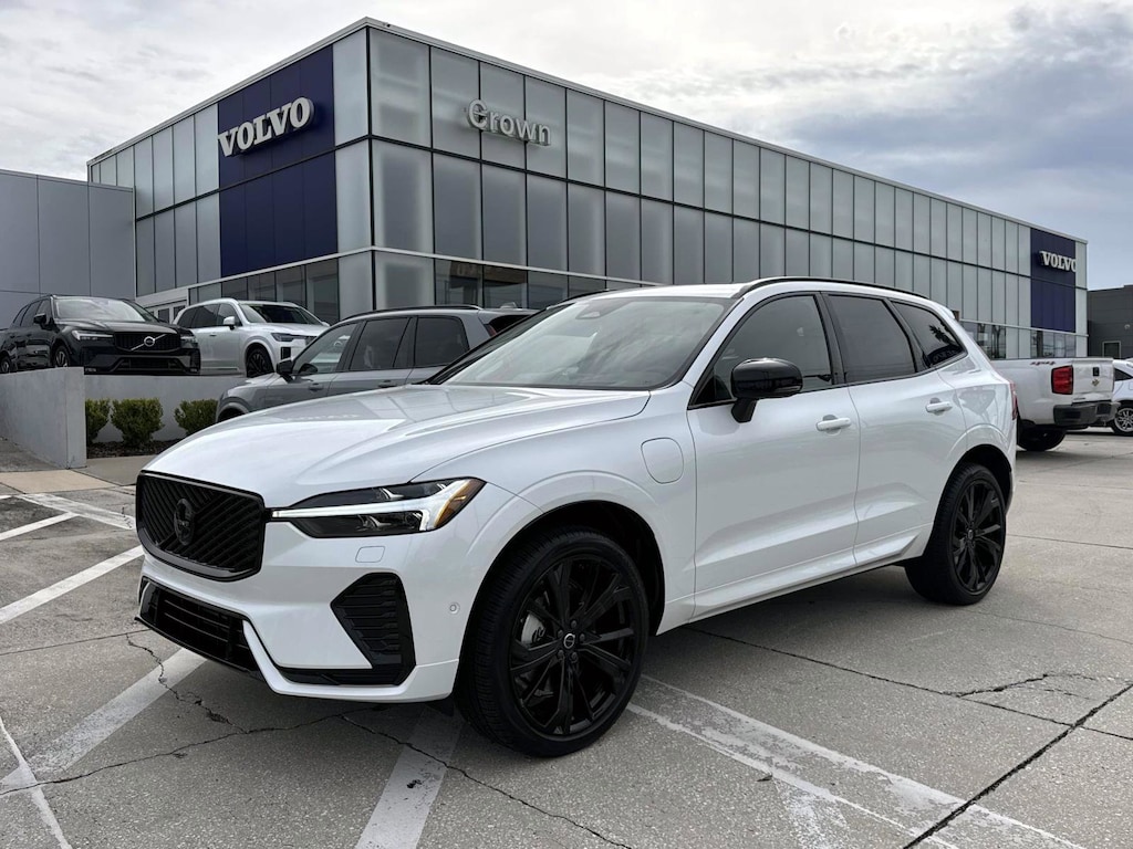 New 2026 Volvo XC60 plug-in hybrid T8 Ultra Black Edition SUV