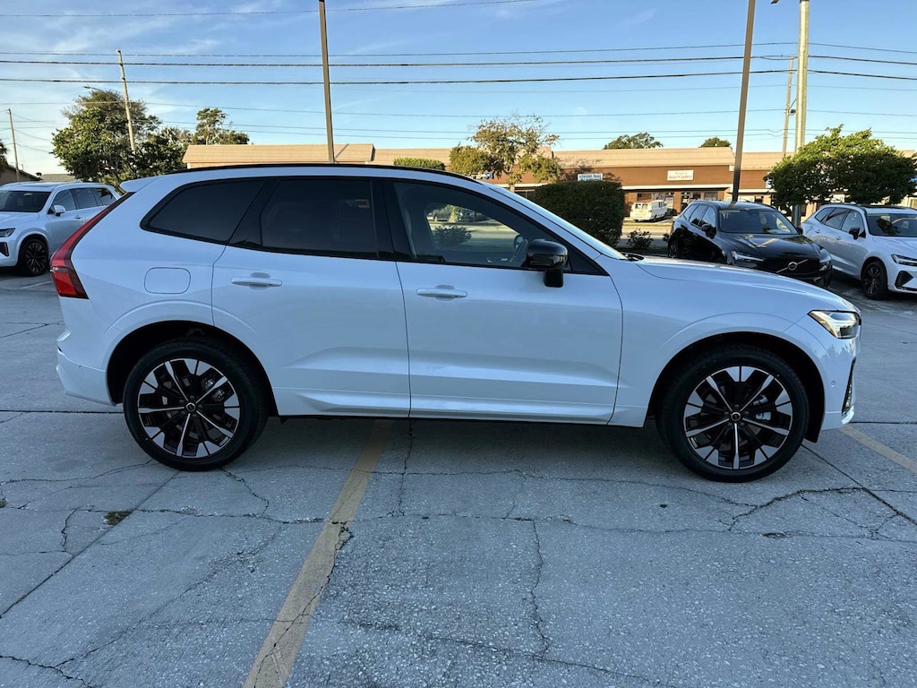 New 2026 Volvo XC60 B5 Plus SUV