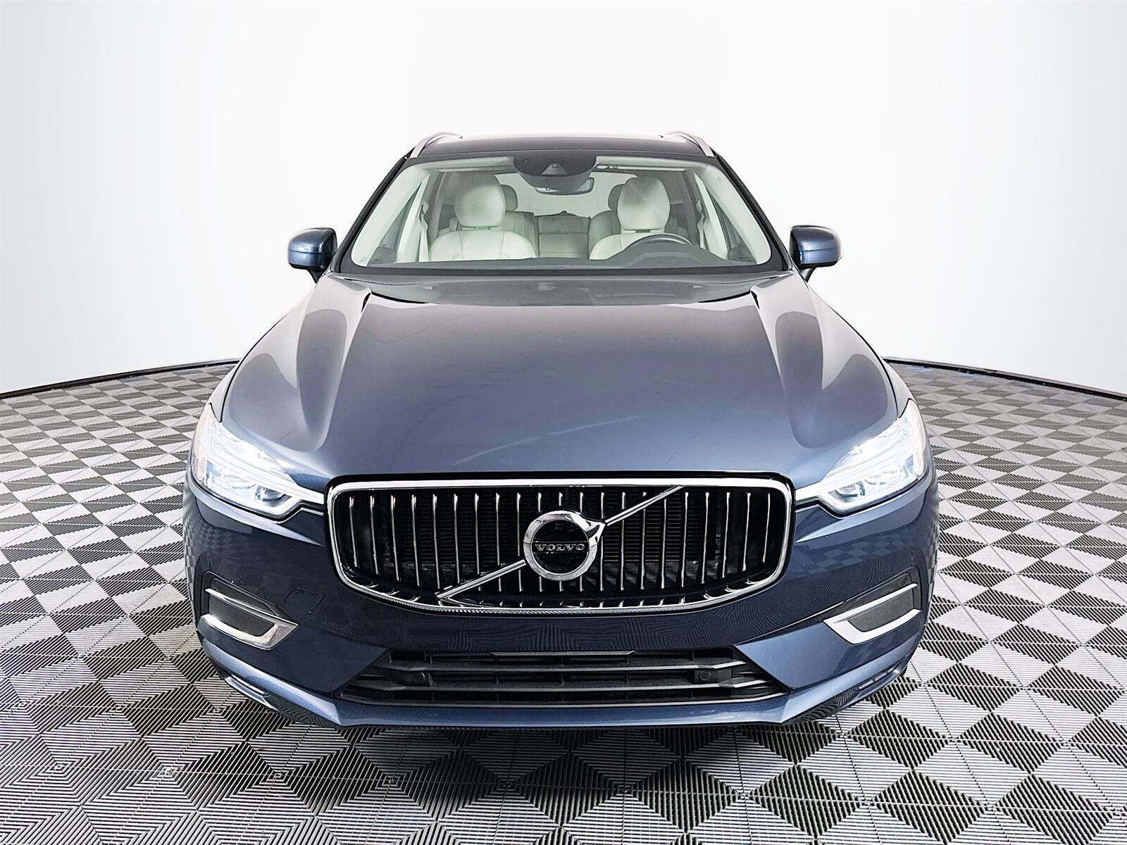 2021 Volvo XC60 T5 Inscription photo 2