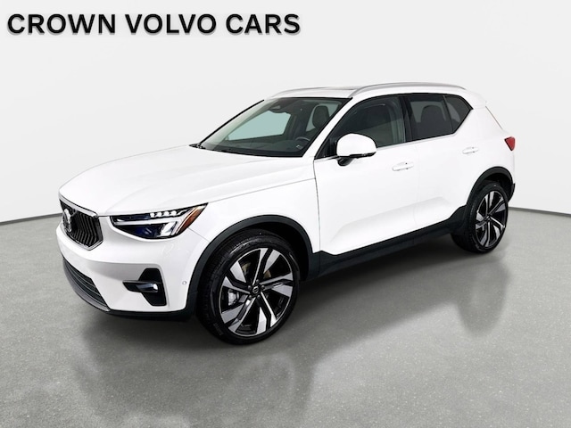2023 Volvo XC40 B5 AWD Plus Bright SUV