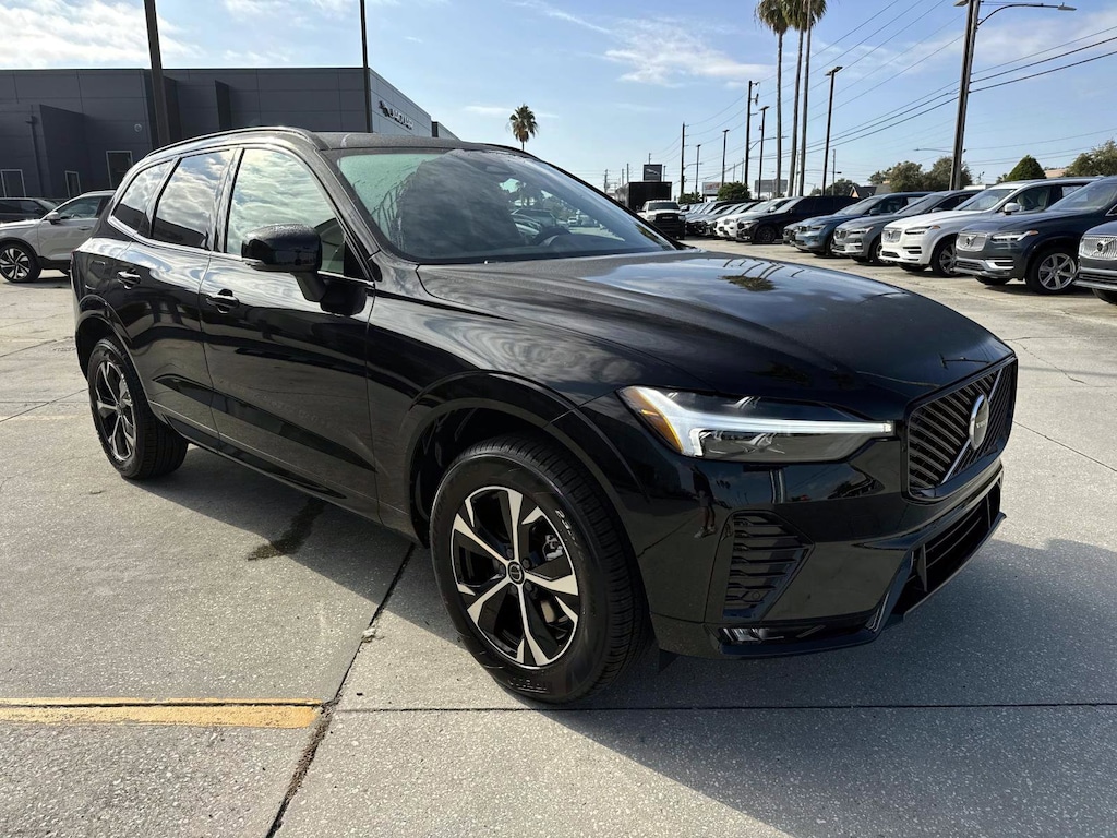 New 2026 Volvo XC60 B5 Core SUV