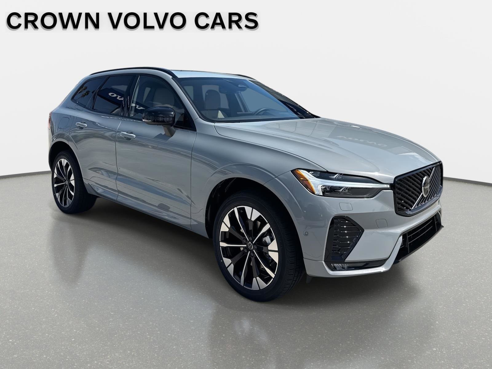 2026 Volvo XC60 Plus's photo