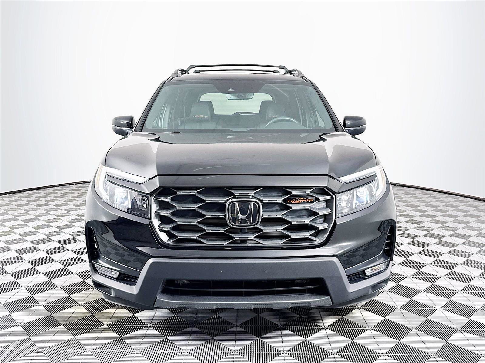 2024 Honda Passport TrailSport photo 2