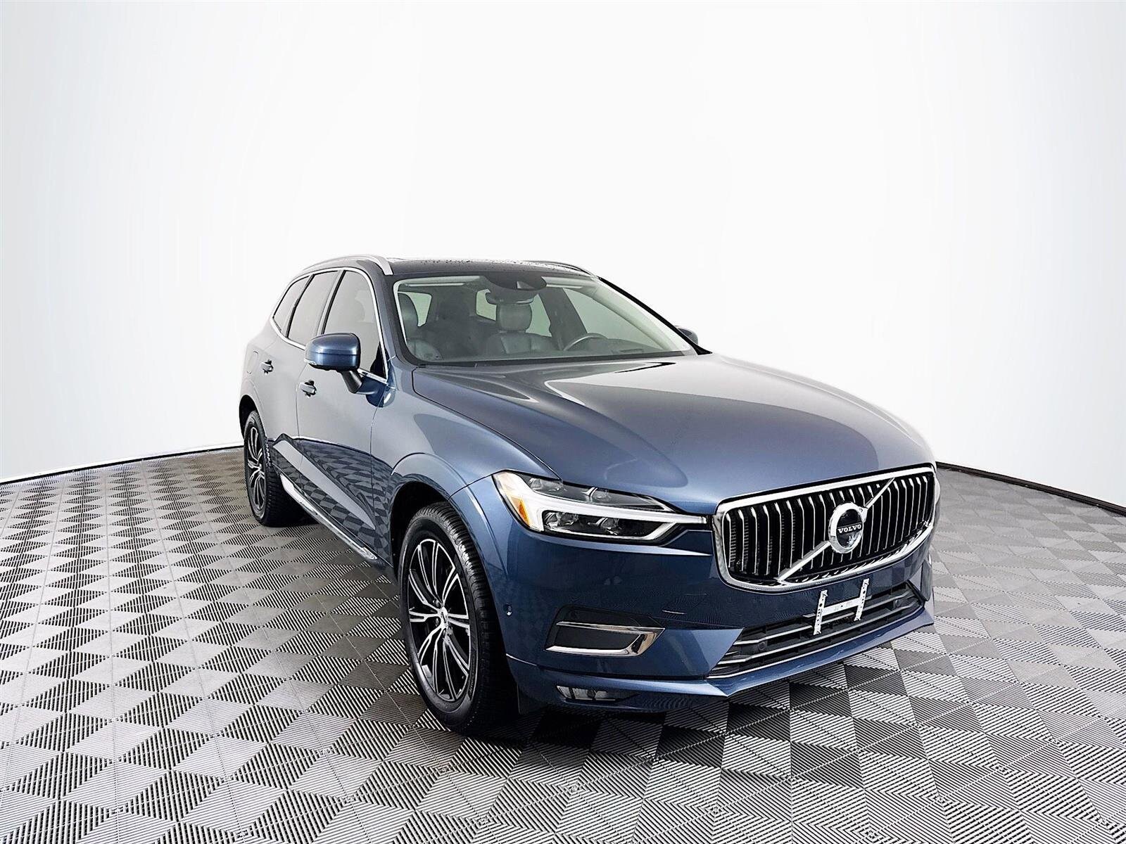 2021 Volvo XC60 T5 Inscription photo 3