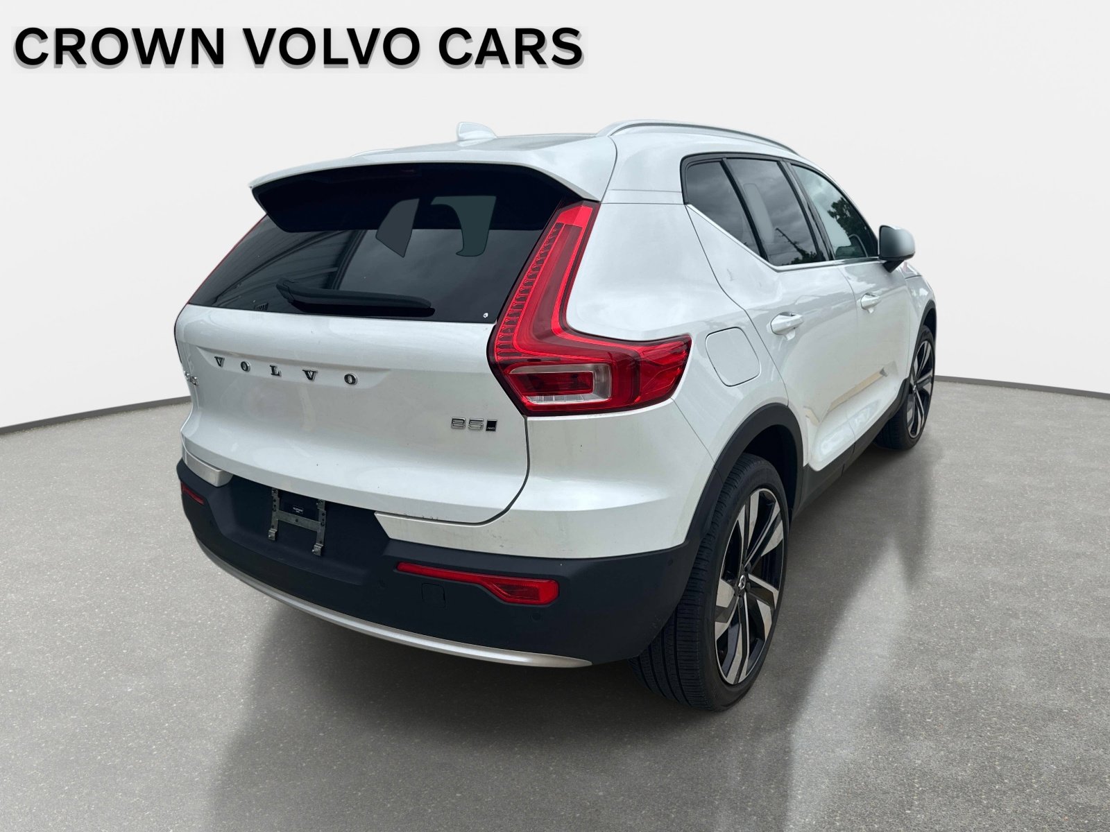 2025 Volvo XC40 Ultra - Photo 8