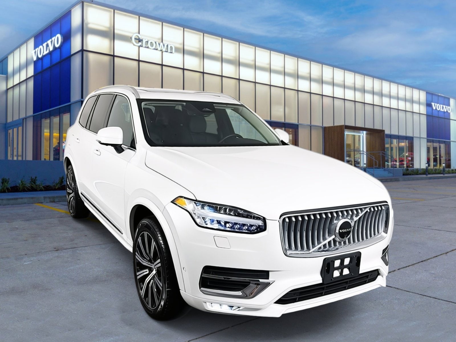 2024 Volvo XC90 Plus's photo