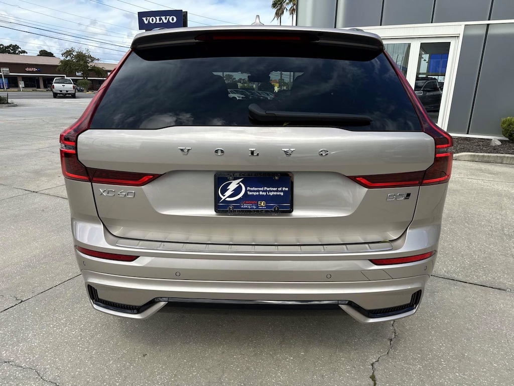 New 2026 Volvo XC60 B5 Plus SUV