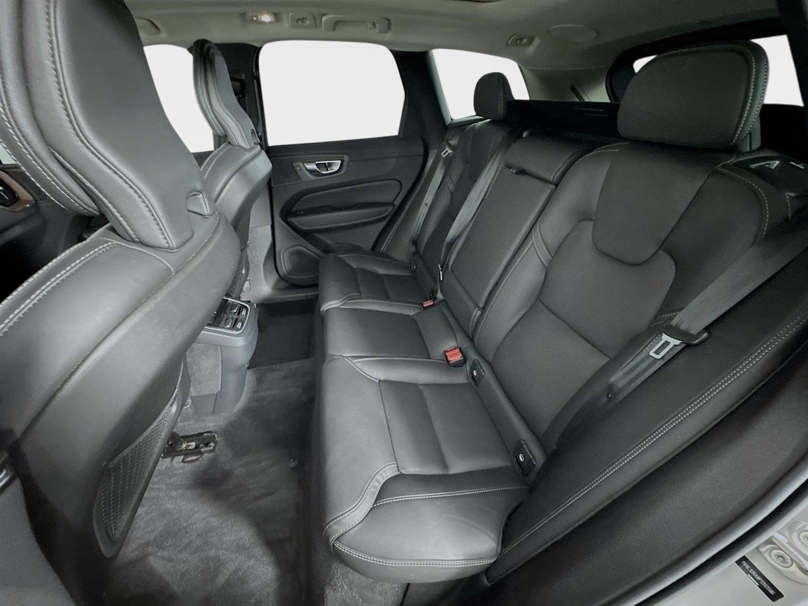 2023 Volvo XC60 Ultimate - Photo 25