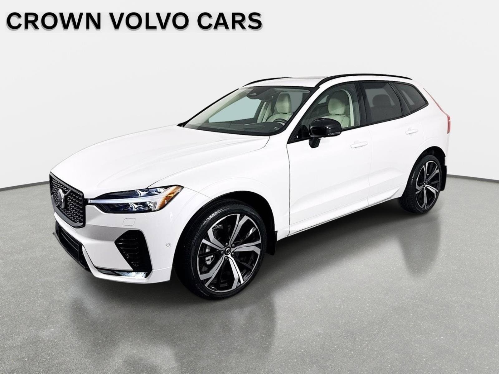 2024 Volvo XC60 B5 Ultimate Dark Theme AWD's photo