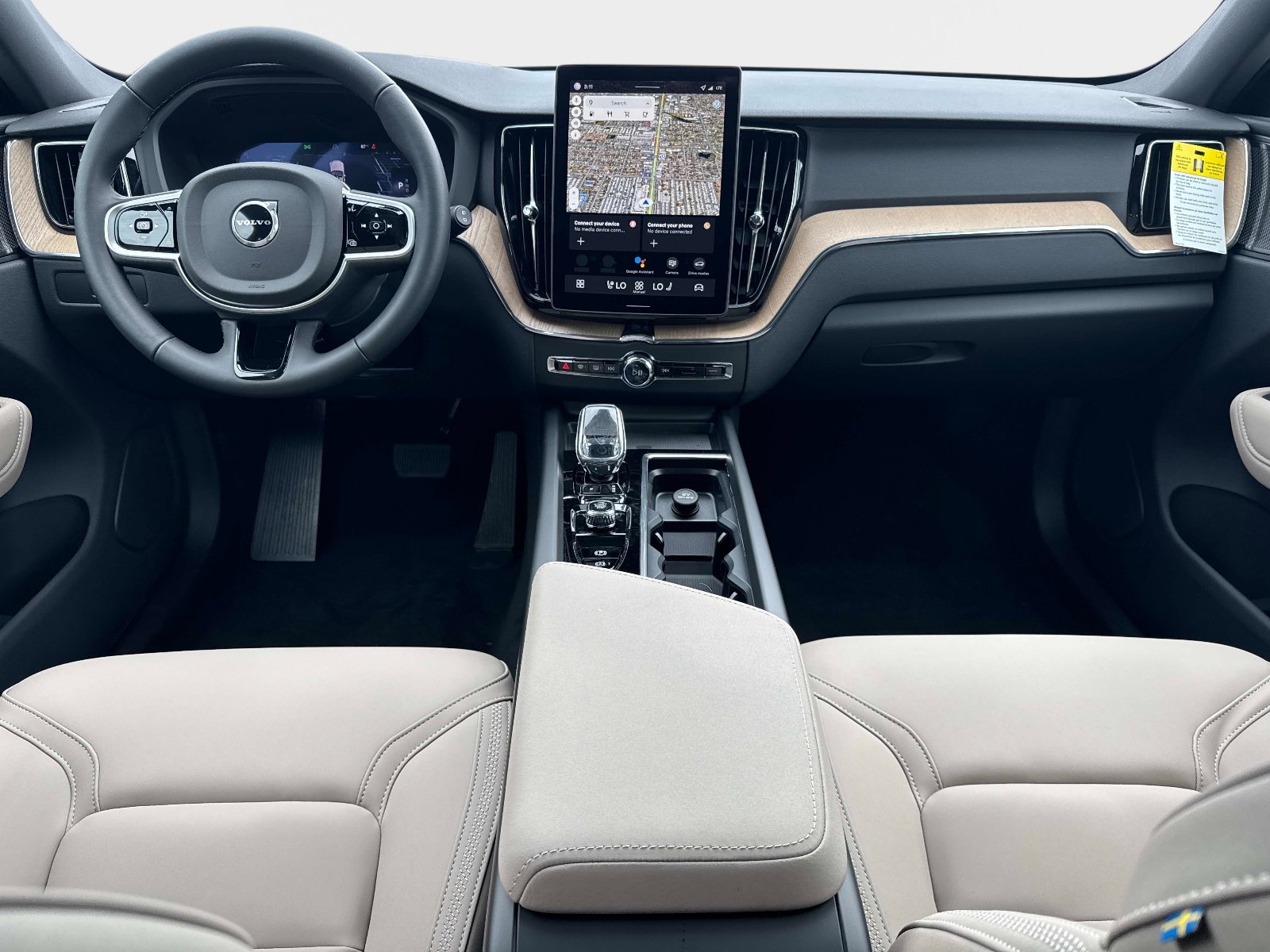 2026 Volvo XC60 Plus - Photo 13