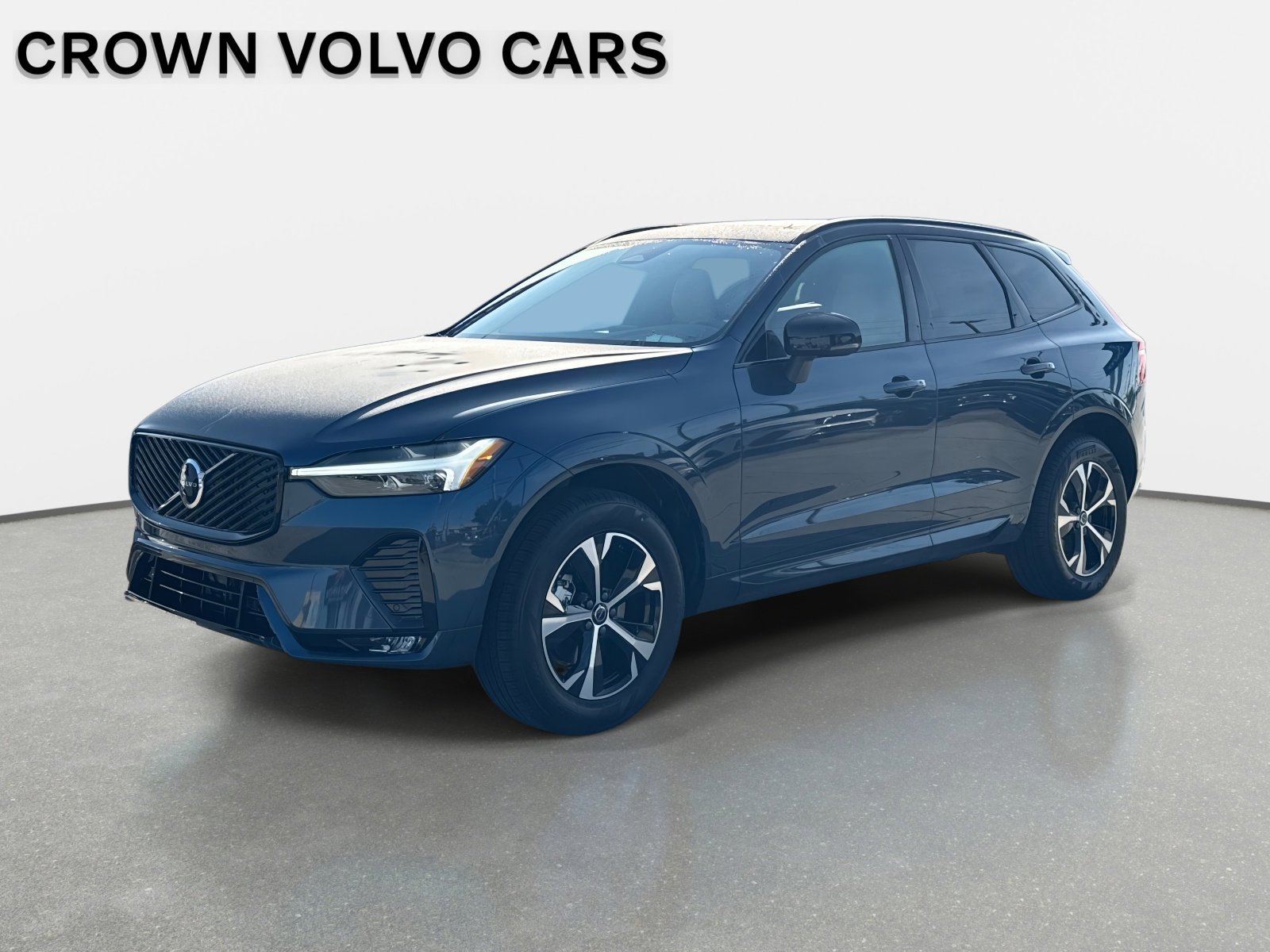 2026 Volvo XC60 Core's photo