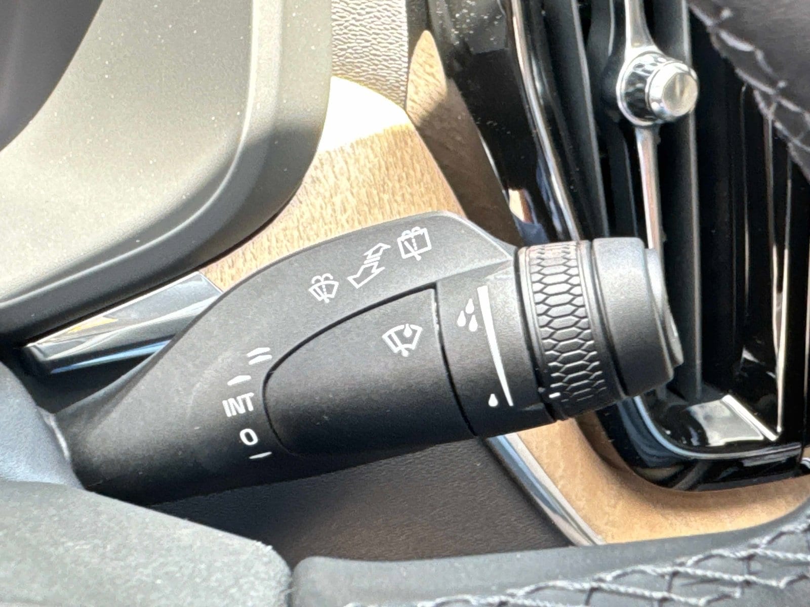 2026 Volvo XC60 Core - Photo 29