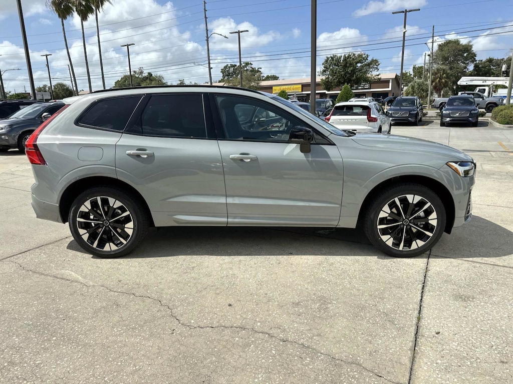 New 2026 Volvo XC60 B5 Plus SUV