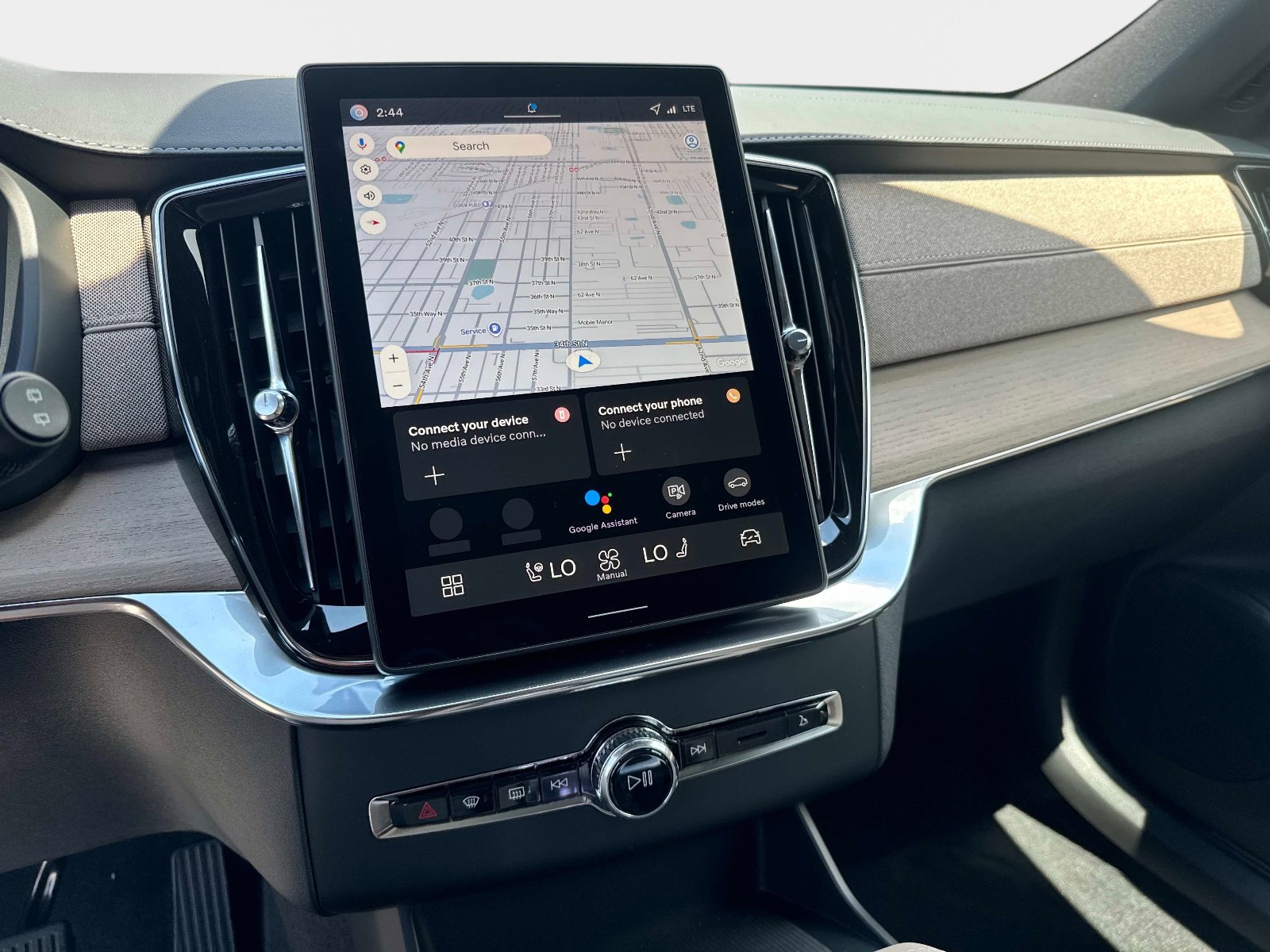 2026 Volvo XC90 Plus - Photo 22