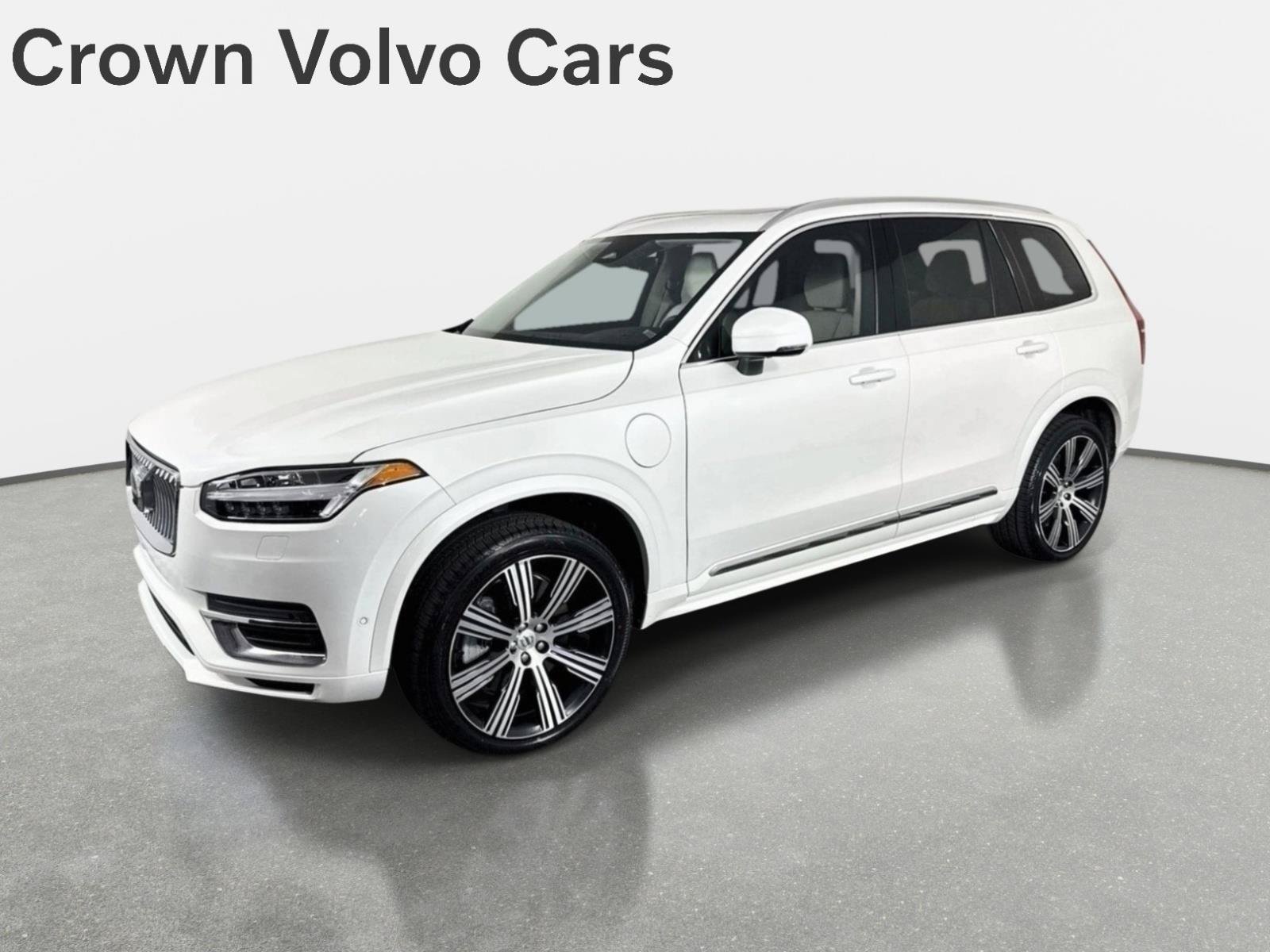 2025 Volvo XC90 plug-in hybrid T8 Plus 7-Seater SUV