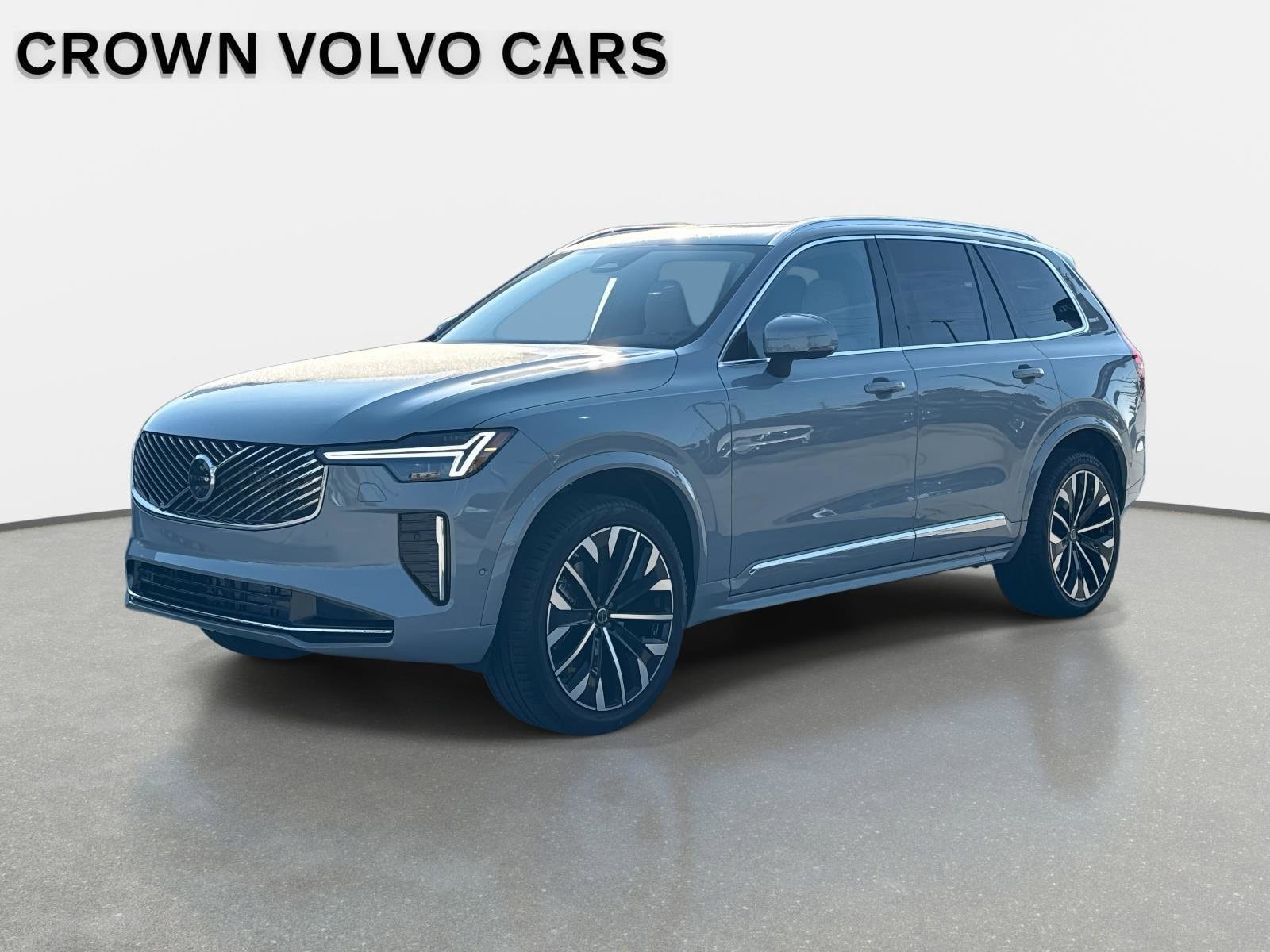 2026 Volvo XC90 Plus's photo