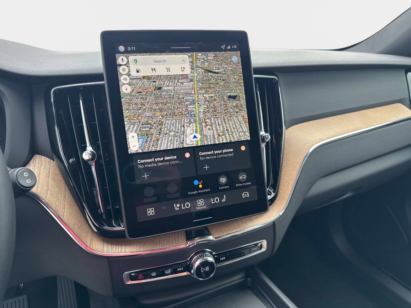 2026 Volvo XC60 Plus - Photo 22
