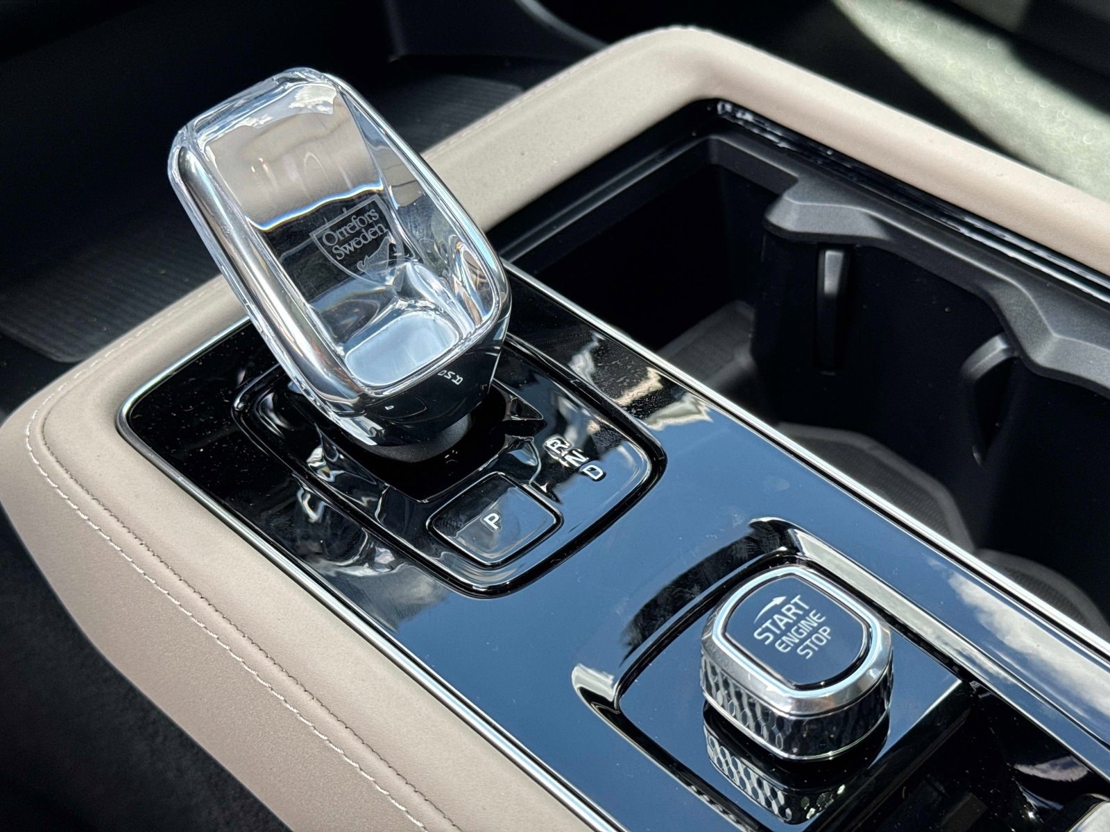 2026 Volvo XC90 Plus - Photo 26