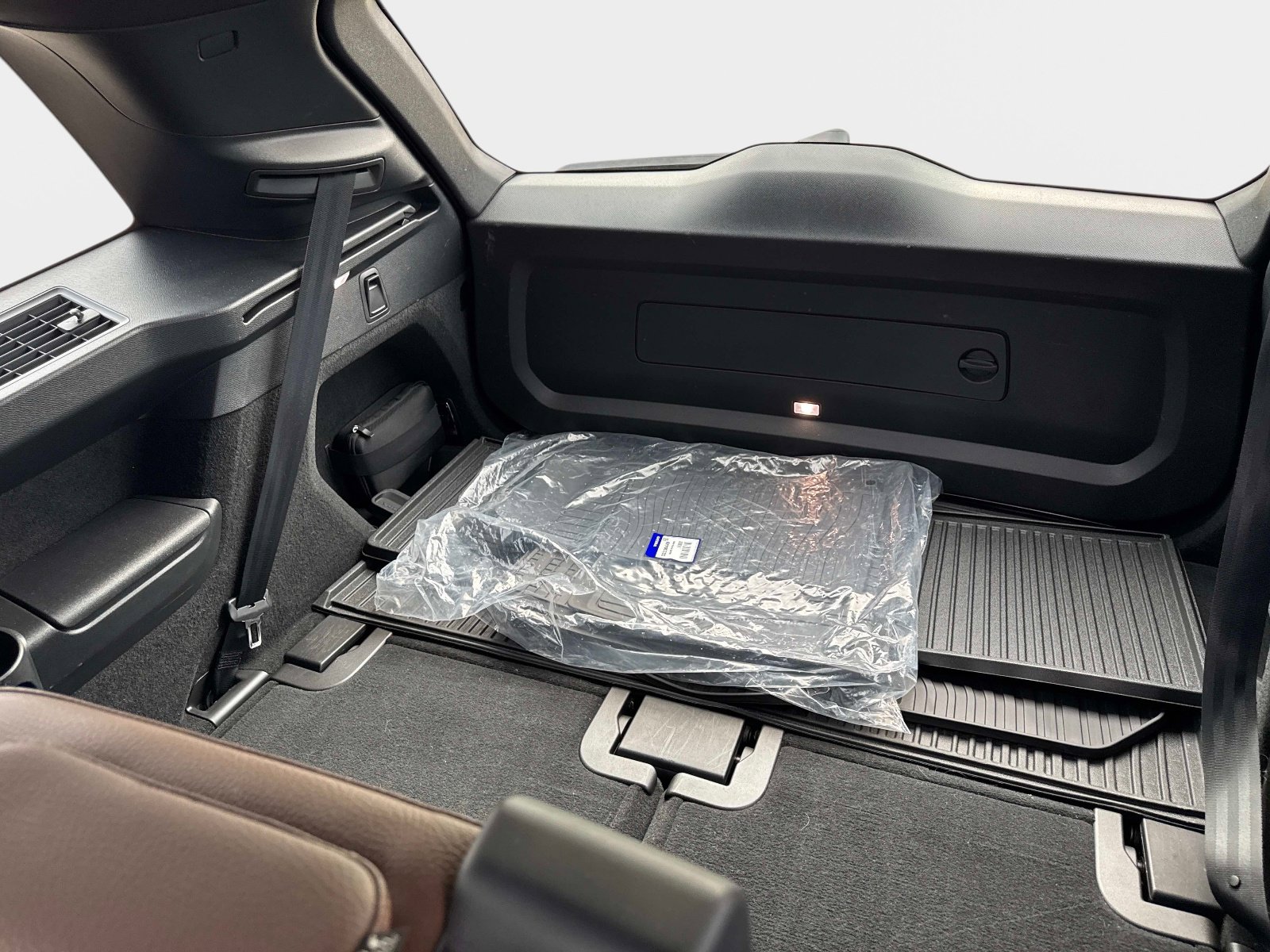 2023 Volvo XC90 Core - Photo 12