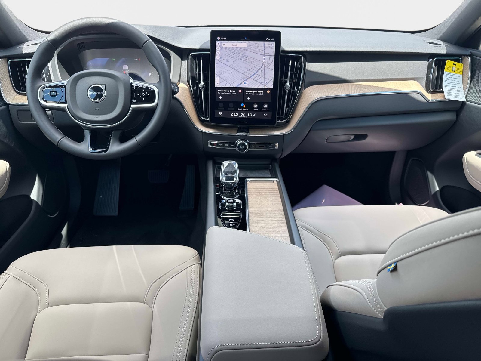 2026 Volvo XC60 Core - Photo 13