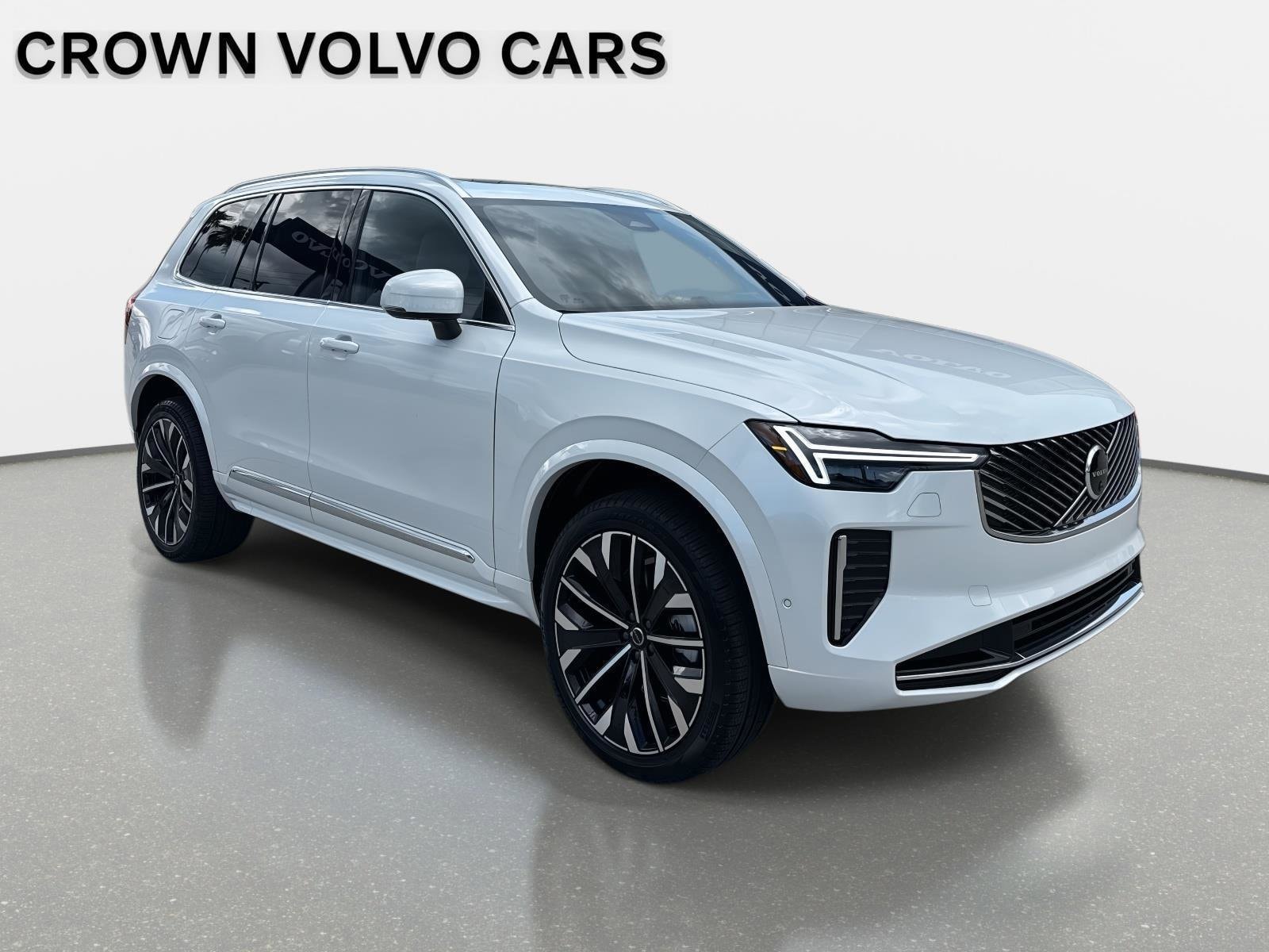 2026 Volvo XC90 Plus's photo