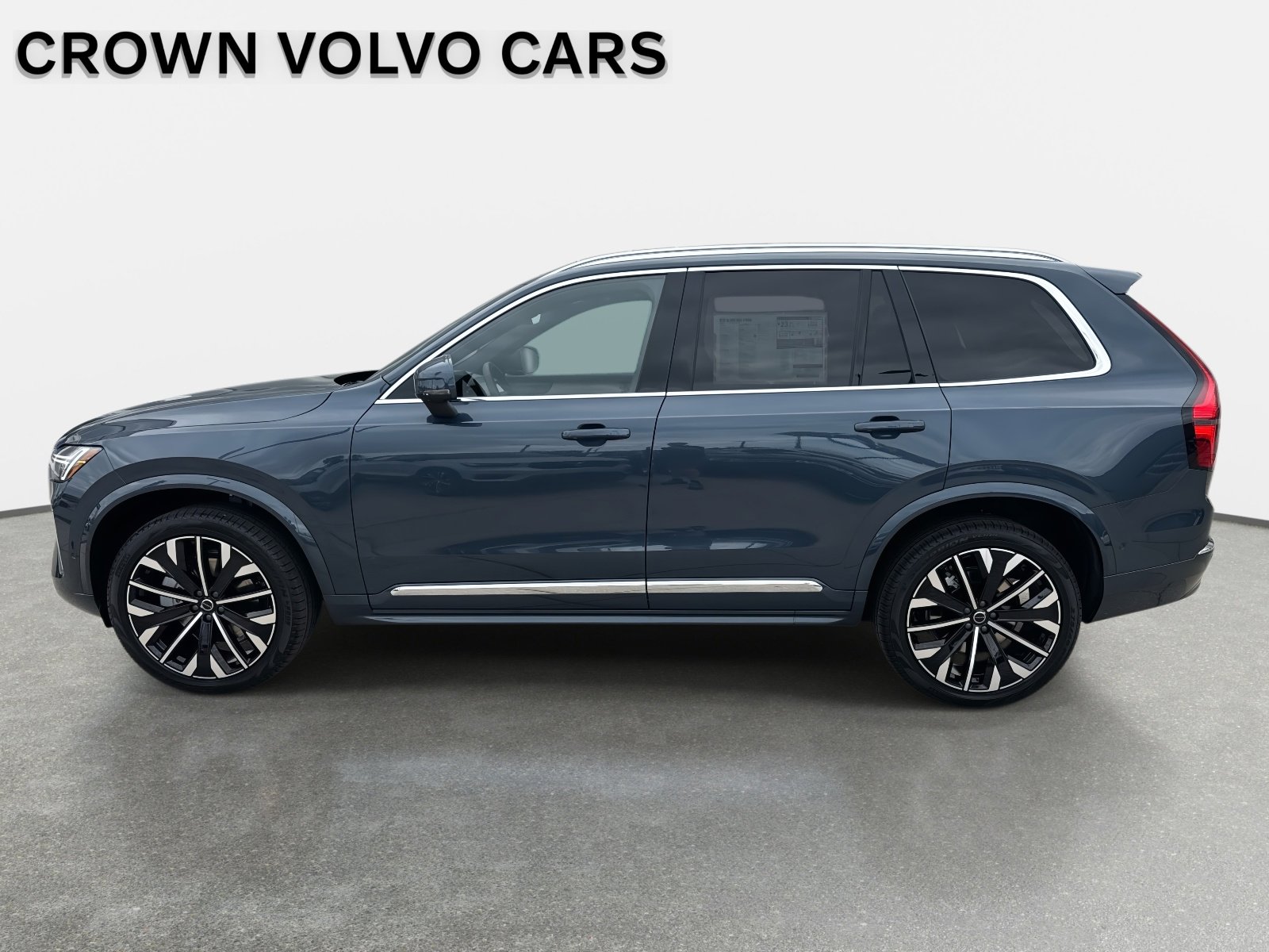 2026 Volvo XC90 Plus - Photo 8
