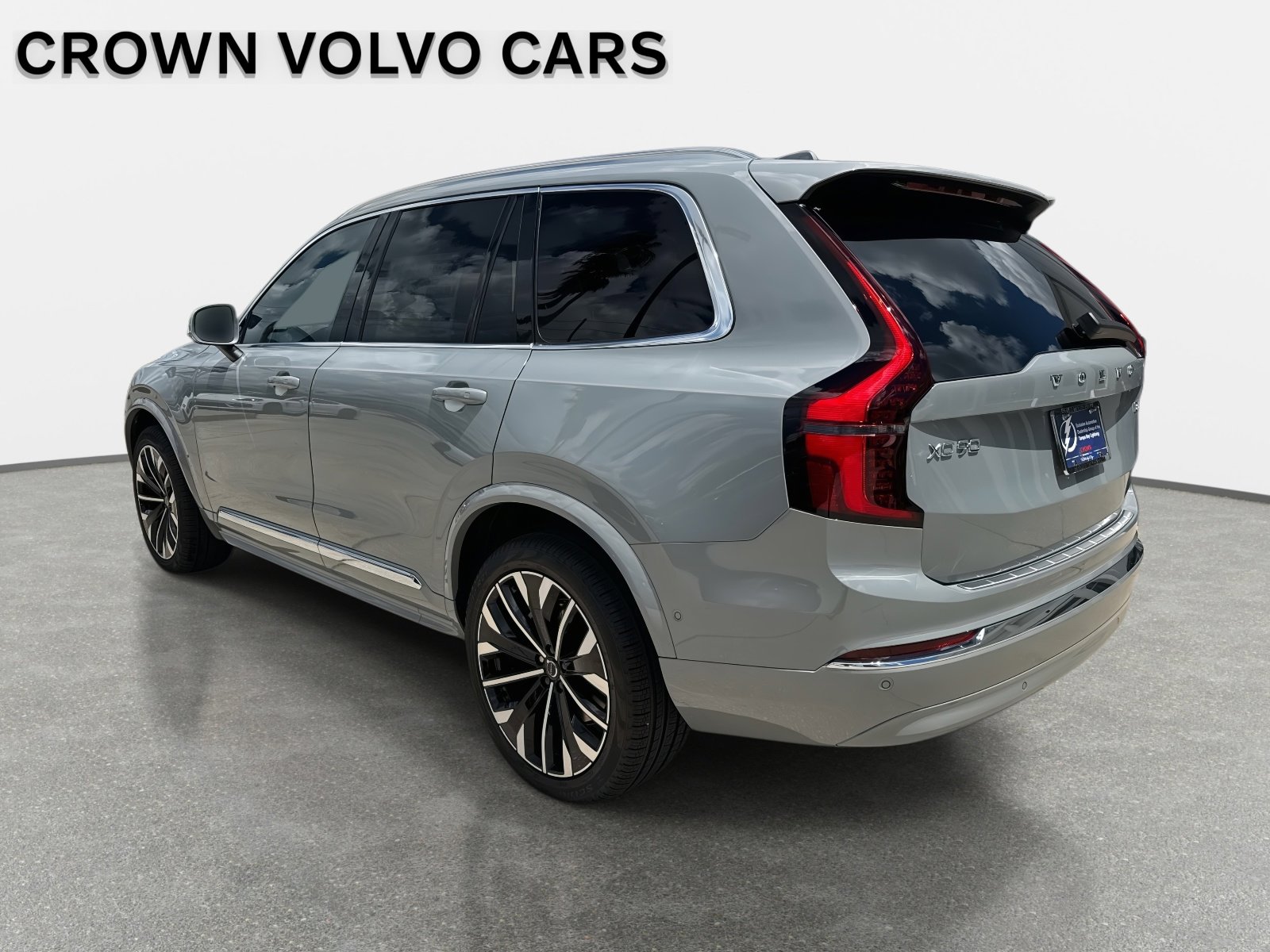 2026 Volvo XC90 Plus - Photo 6