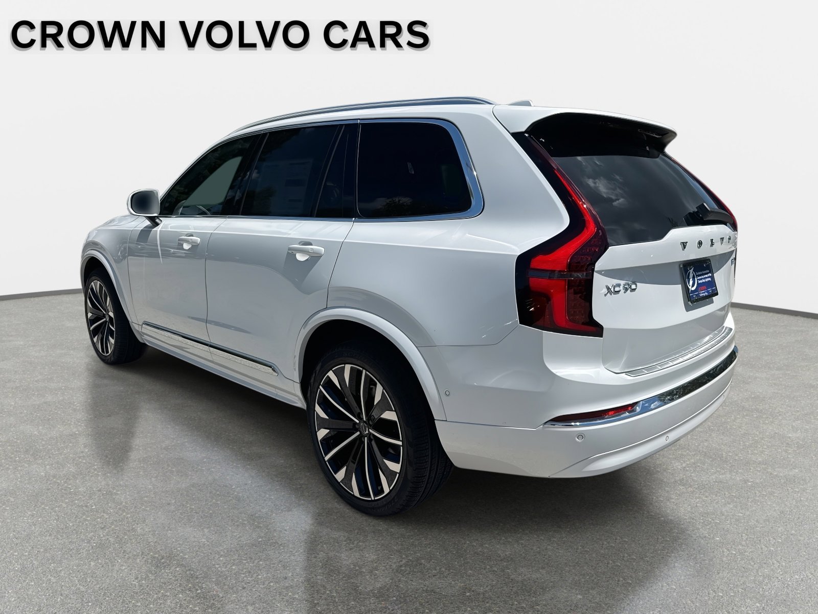 2026 Volvo XC90 Plus - Photo 6