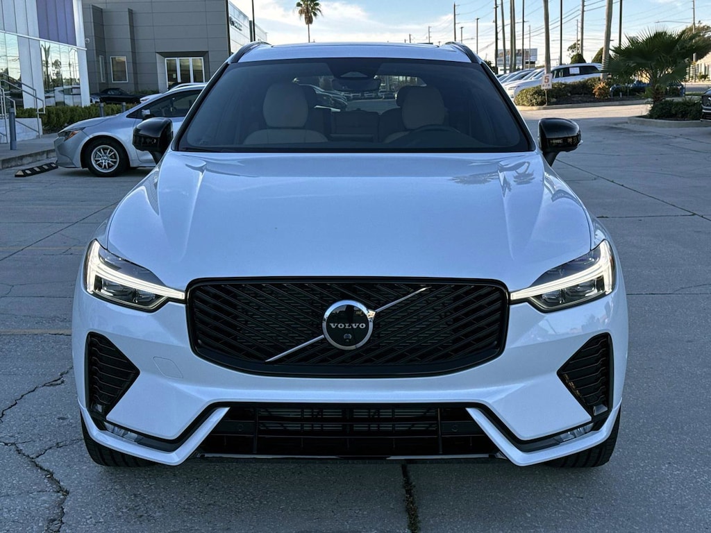 New 2026 Volvo XC60 B5 Plus SUV