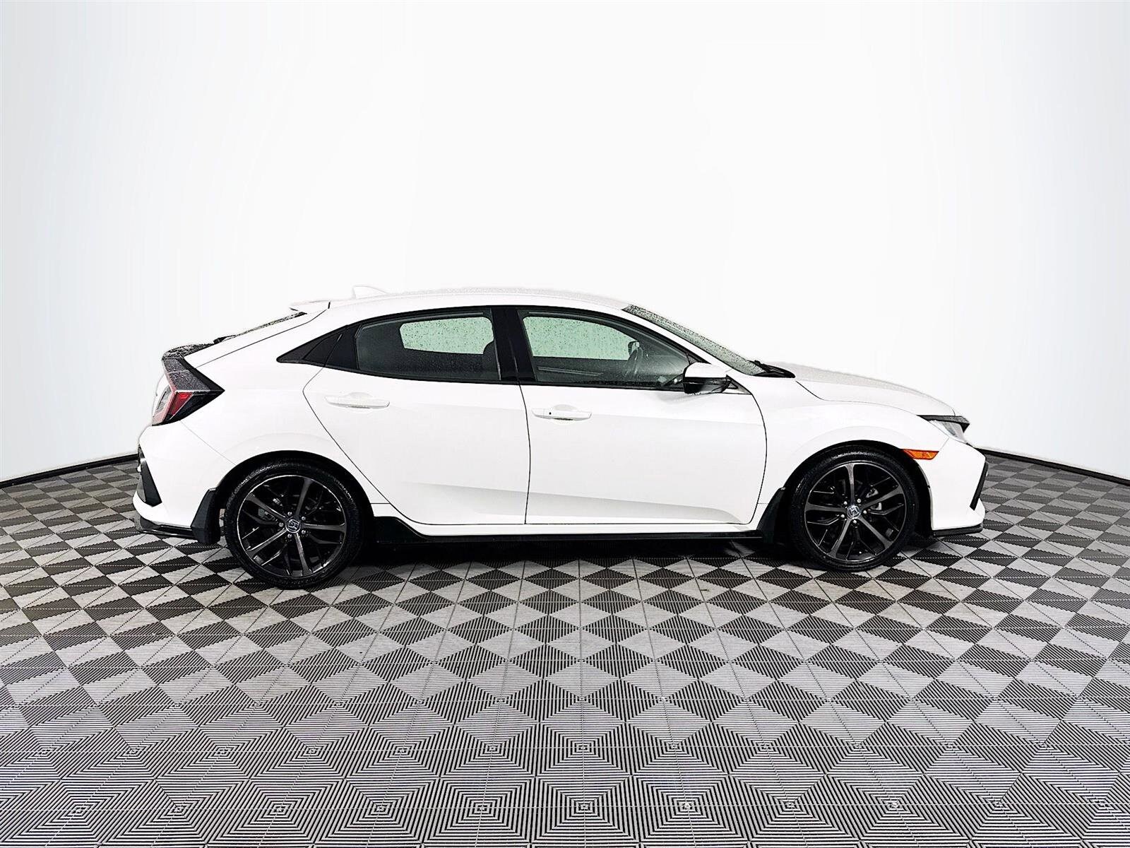 2020 Honda Civic Sport Hatchback photo 4