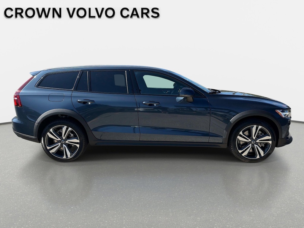 New 2026 Volvo V60 Cross Country B5 Plus Wagon
