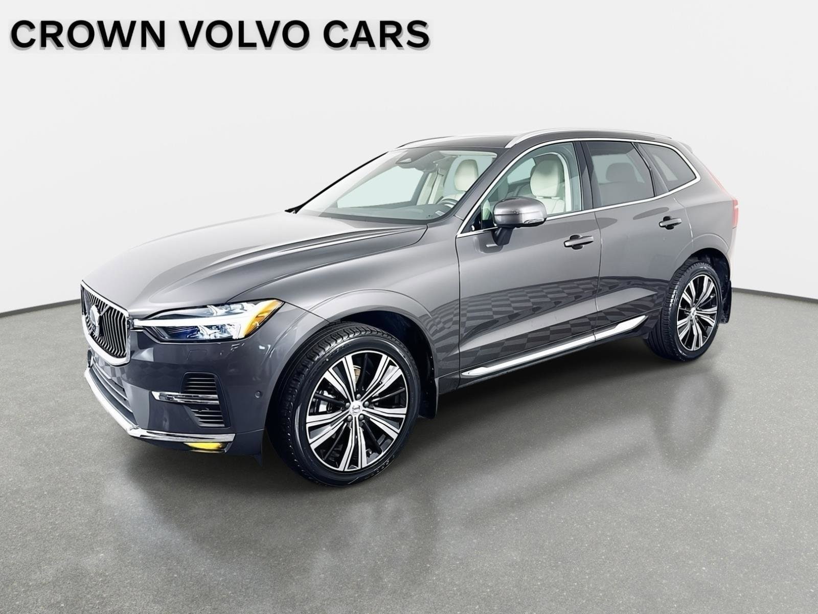 2023 Volvo XC60 Plus's photo