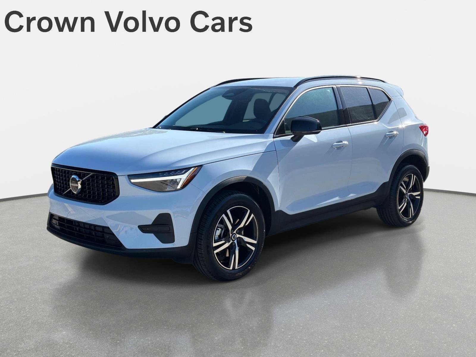 2026 Volvo XC40 Core