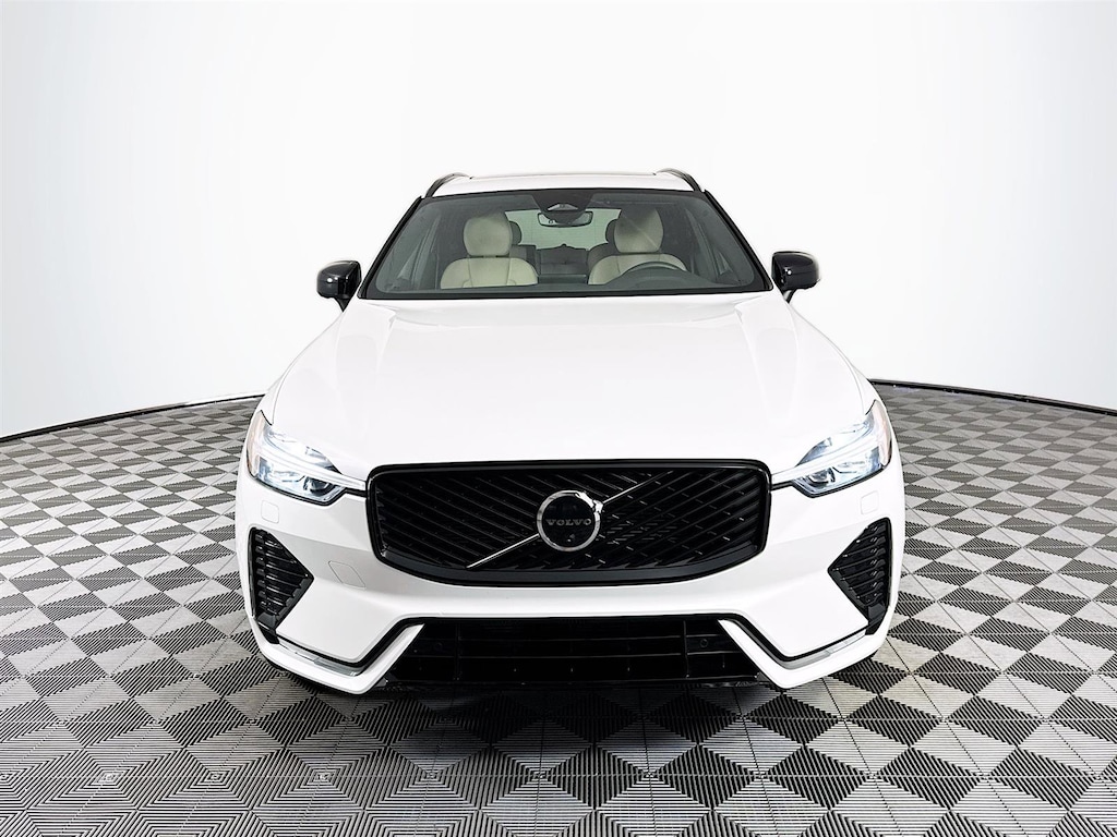 New 2026 Volvo XC60 B5 Plus SUV