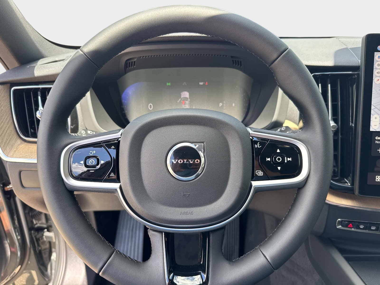 2026 Volvo XC60 Core - Photo 27
