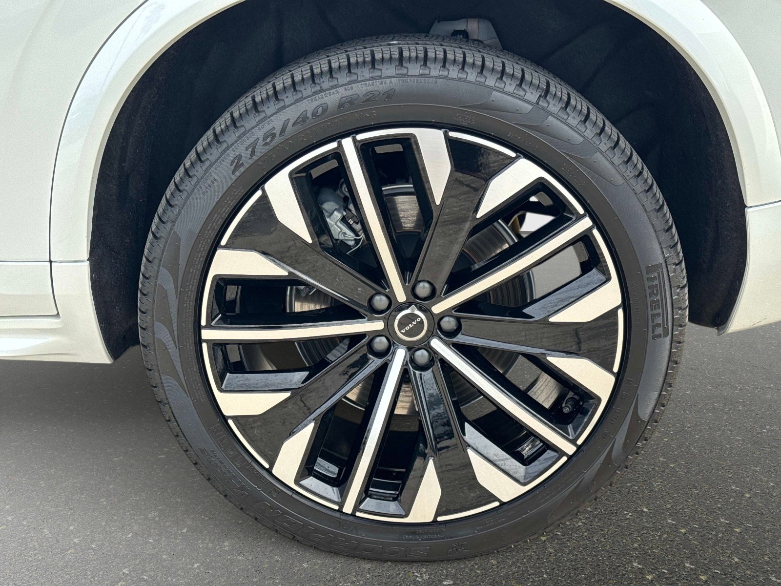 2026 Volvo XC90 Core - Photo 9