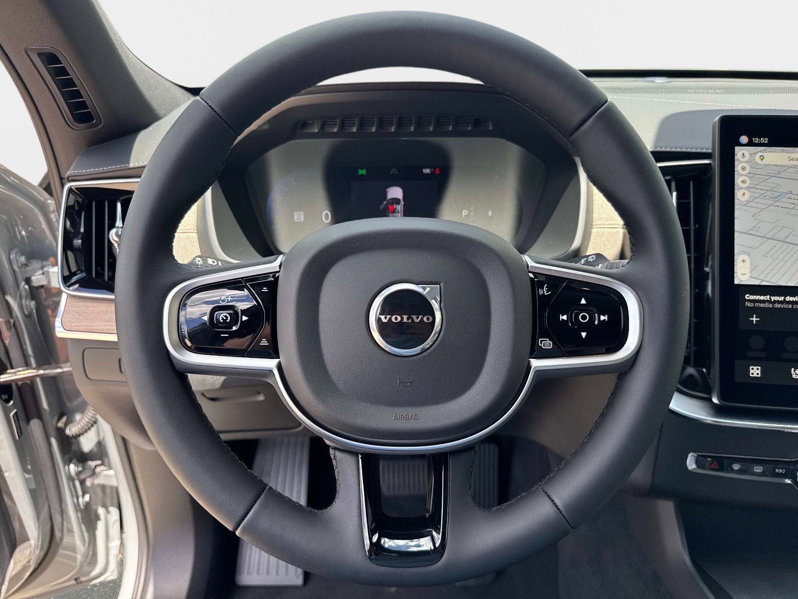 2026 Volvo XC90 Plus - Photo 27