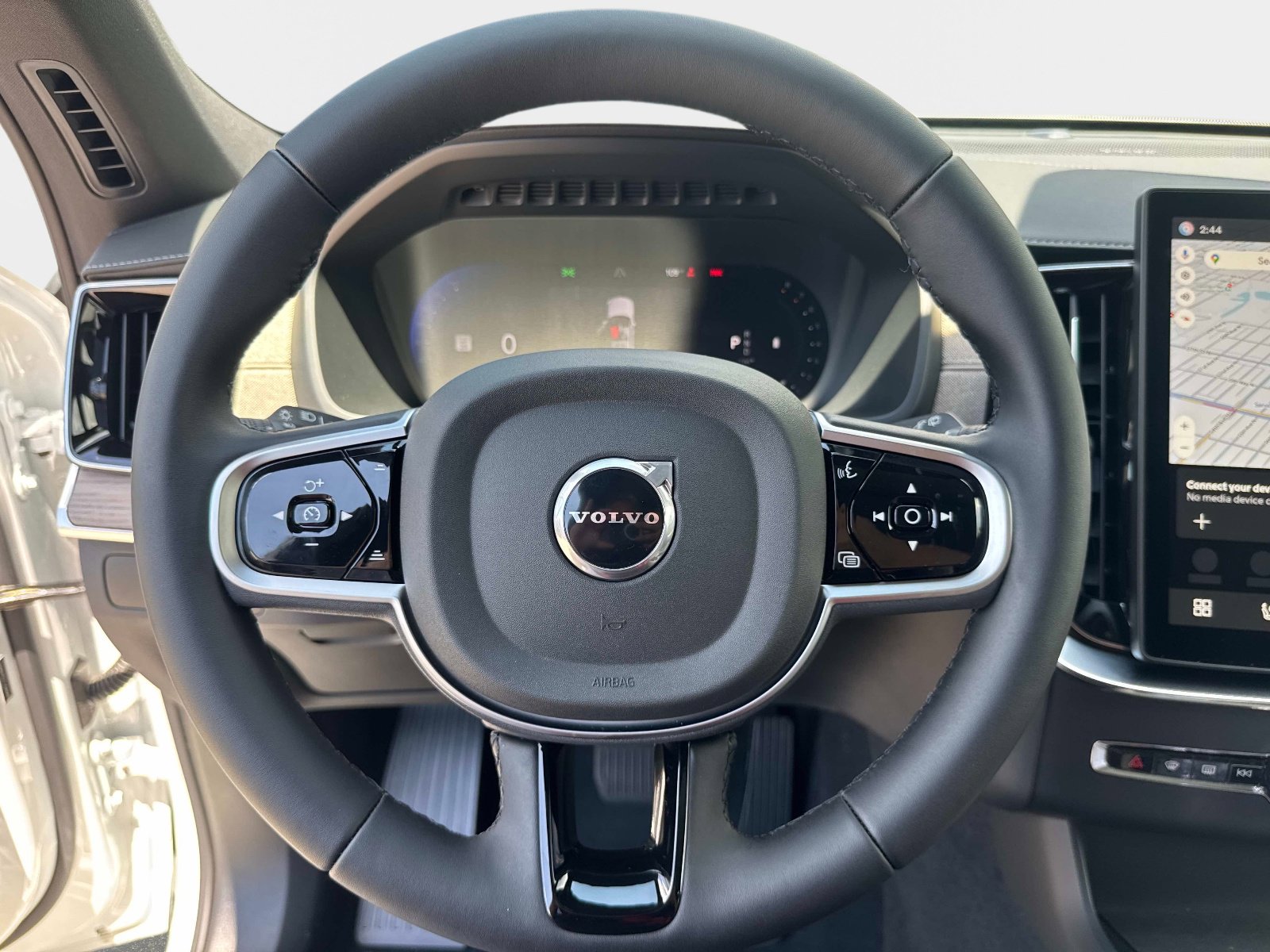 2026 Volvo XC90 Plus - Photo 27