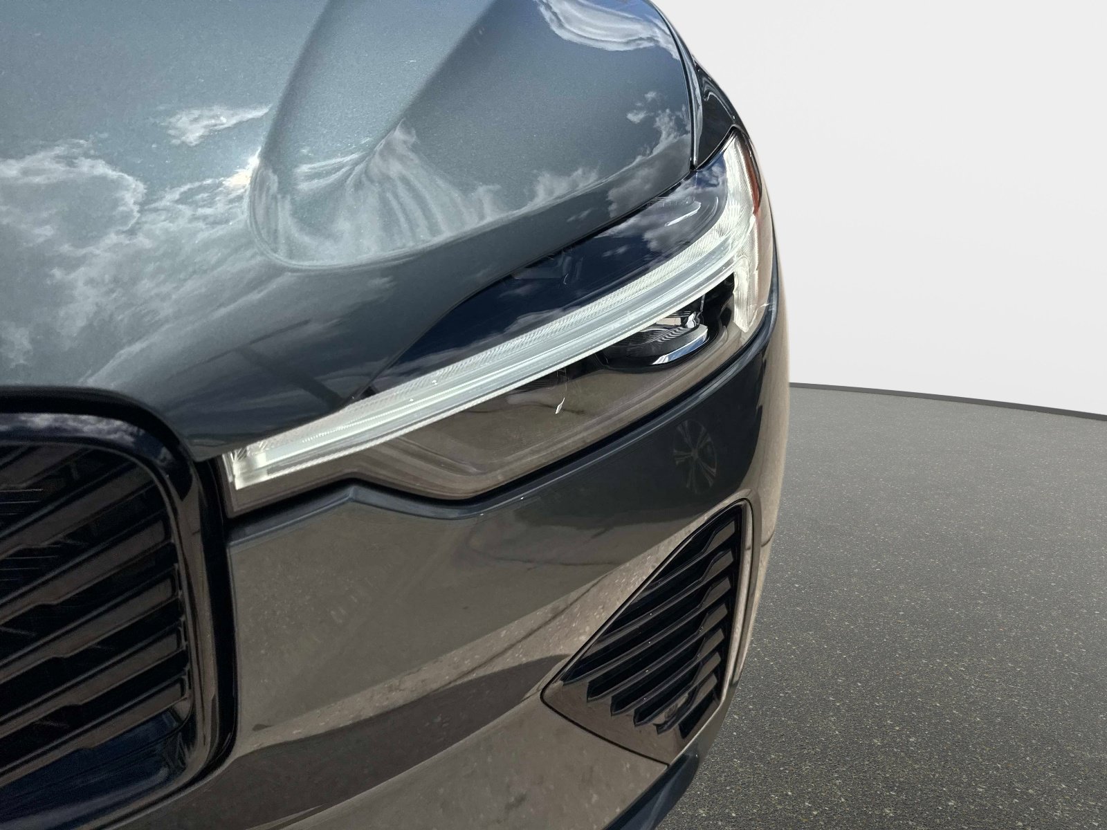 2026 Volvo XC60 Core - Photo 9