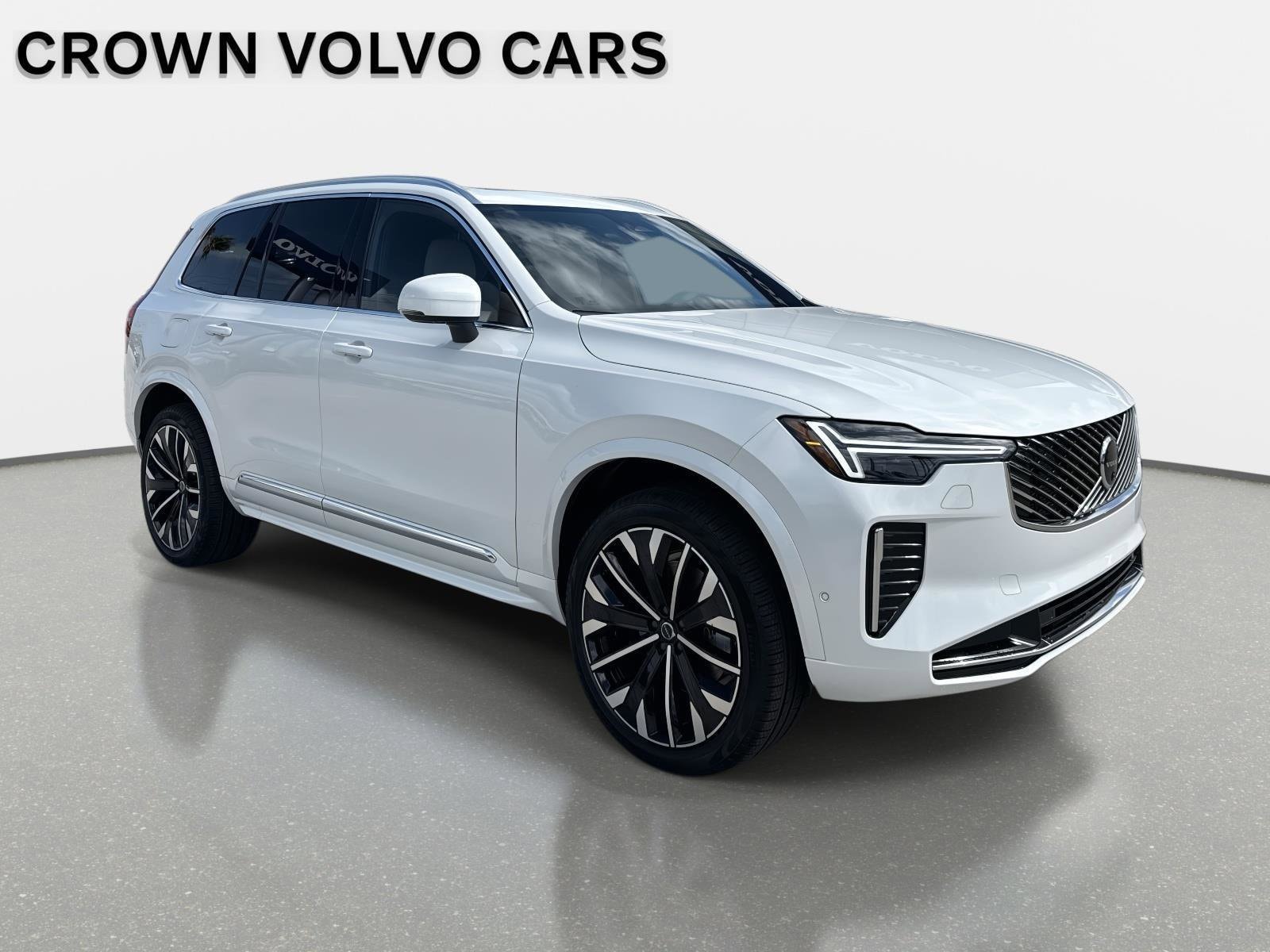 2026 Volvo XC90 Plus's photo