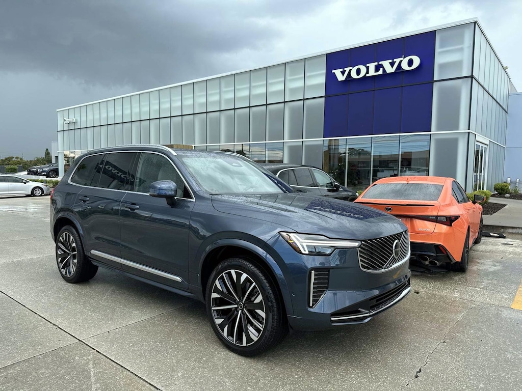 New 2026 Volvo XC90 B6 Plus 7-Seater SUV