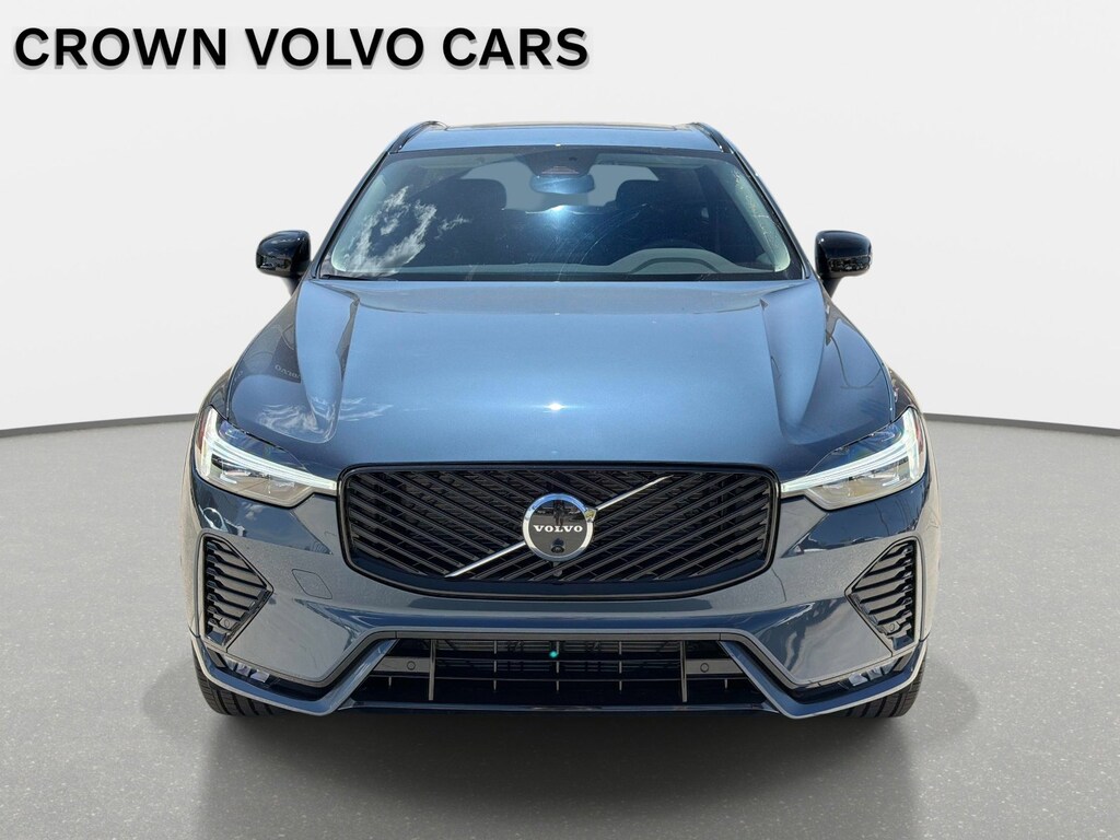 New 2026 Volvo XC60 B5 Plus SUV