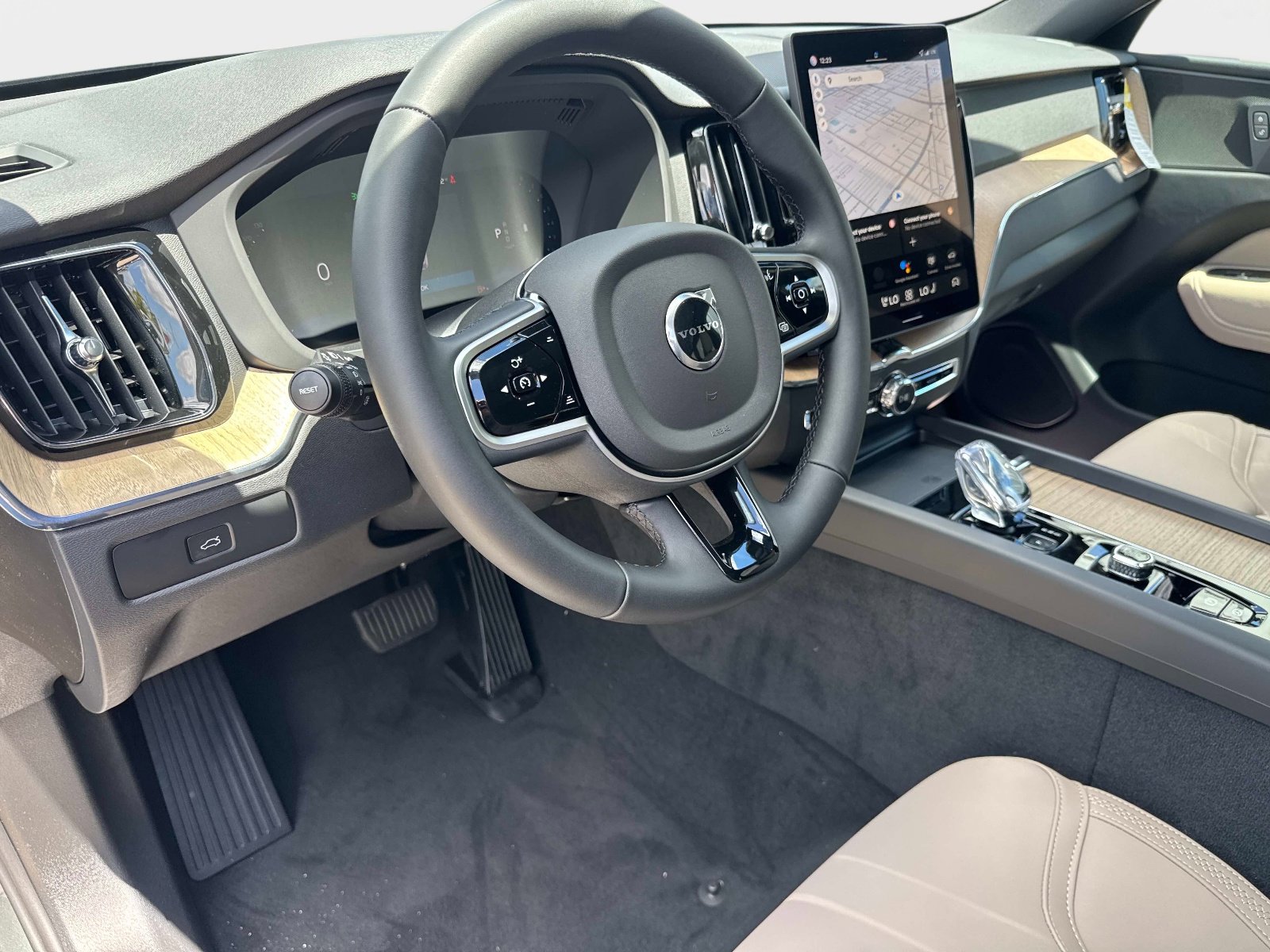 2026 Volvo XC60 Core - Photo 21