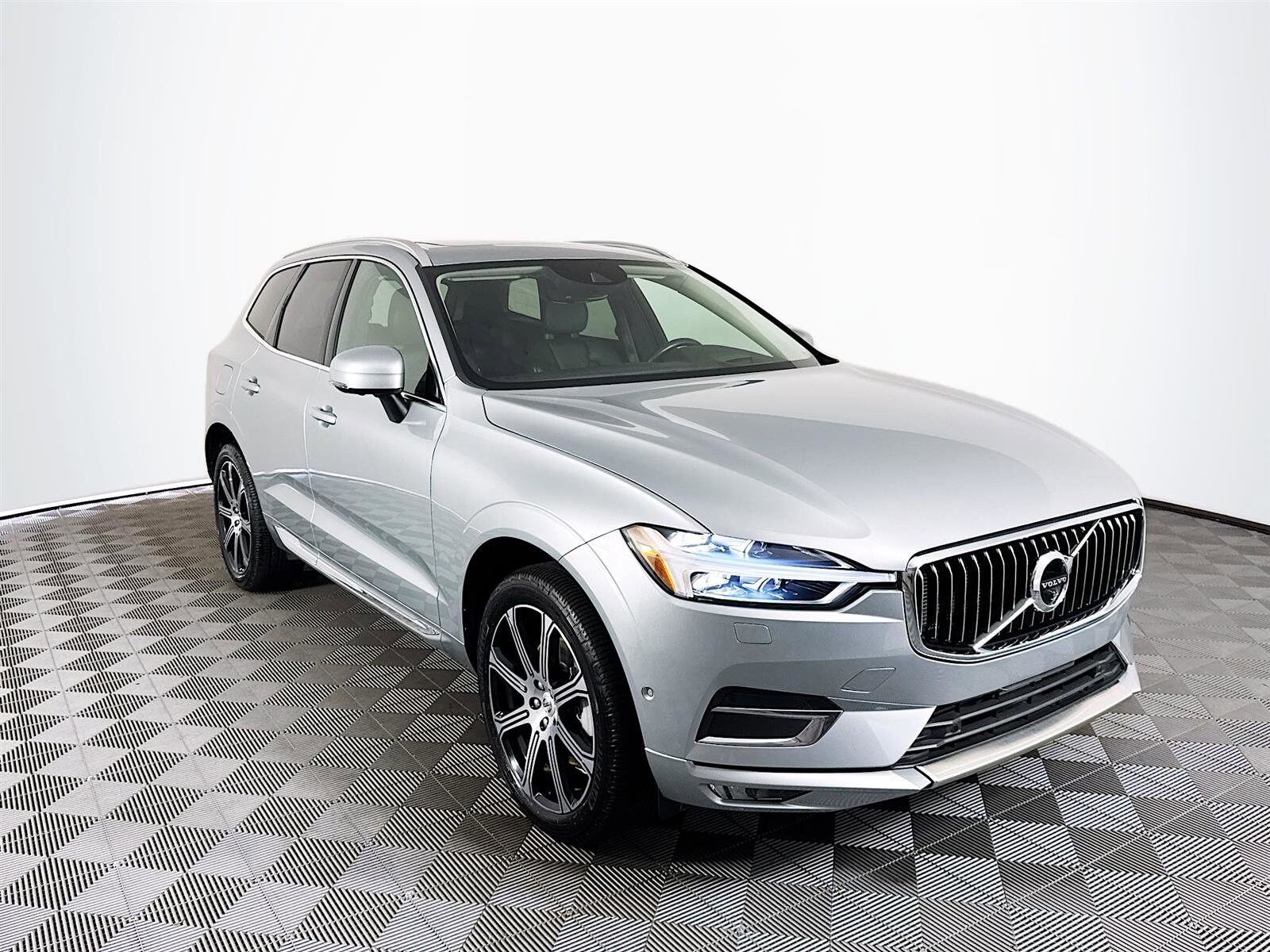 2018 Volvo XC60 T6 Inscription photo 3
