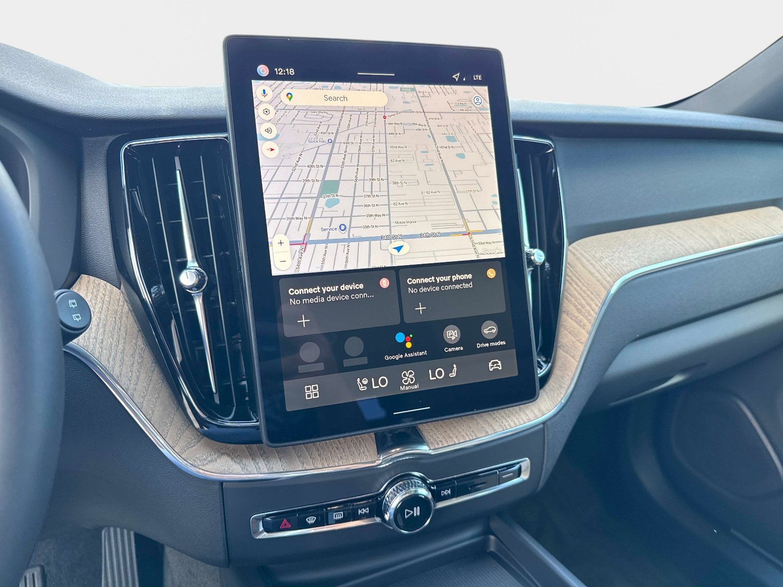 2026 Volvo XC60 Plus - Photo 20