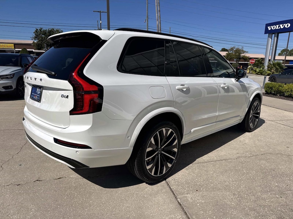 New 2026 Volvo XC90 B6 Ultra Dark Theme 6-Seater SUV
