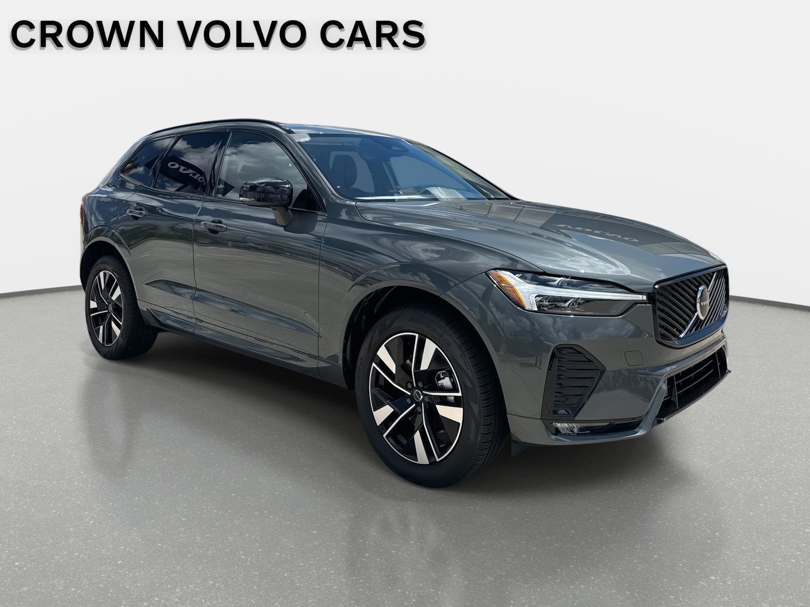 2026 Volvo XC60 Core's photo