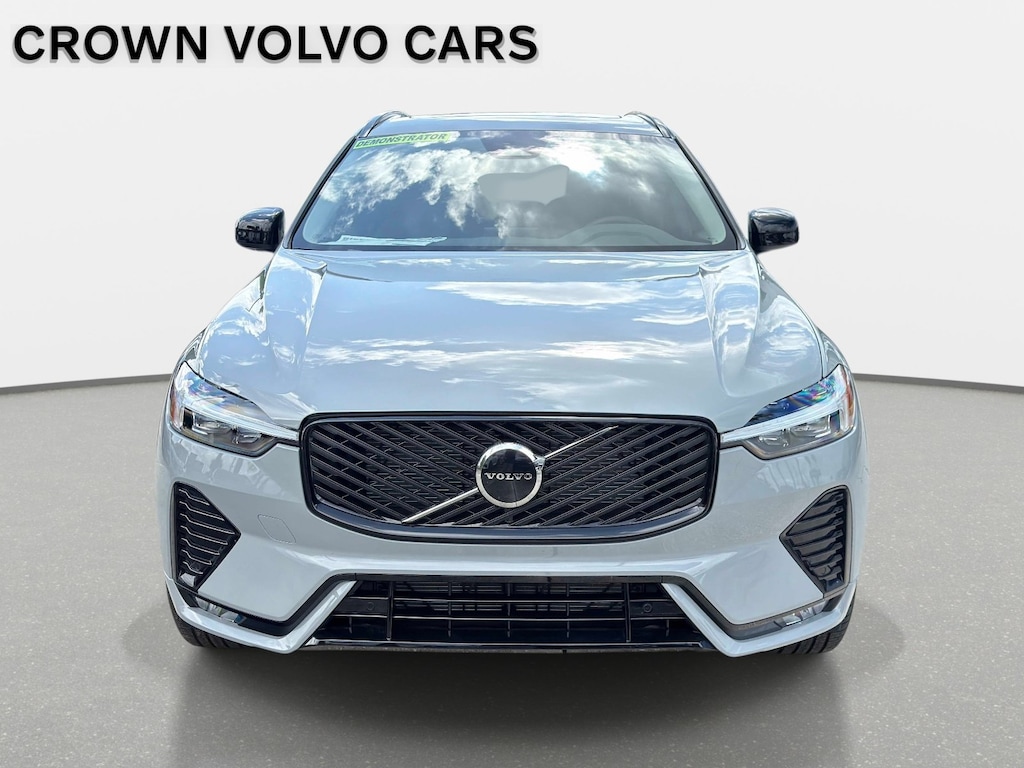 New 2026 Volvo XC60 B5 Core SUV