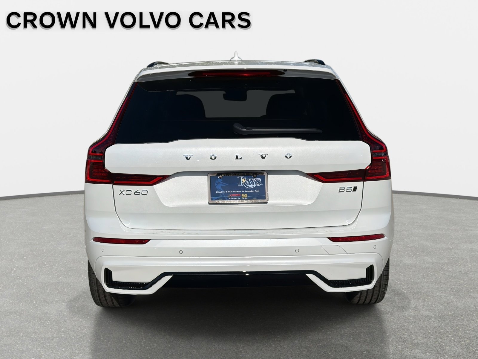 2026 Volvo XC60 Plus - Photo 6