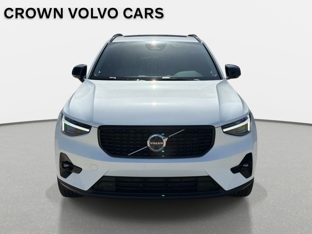 New 2026 Volvo XC40 B4 Plus SUV